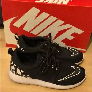 Nike Roshe One FB (GS)